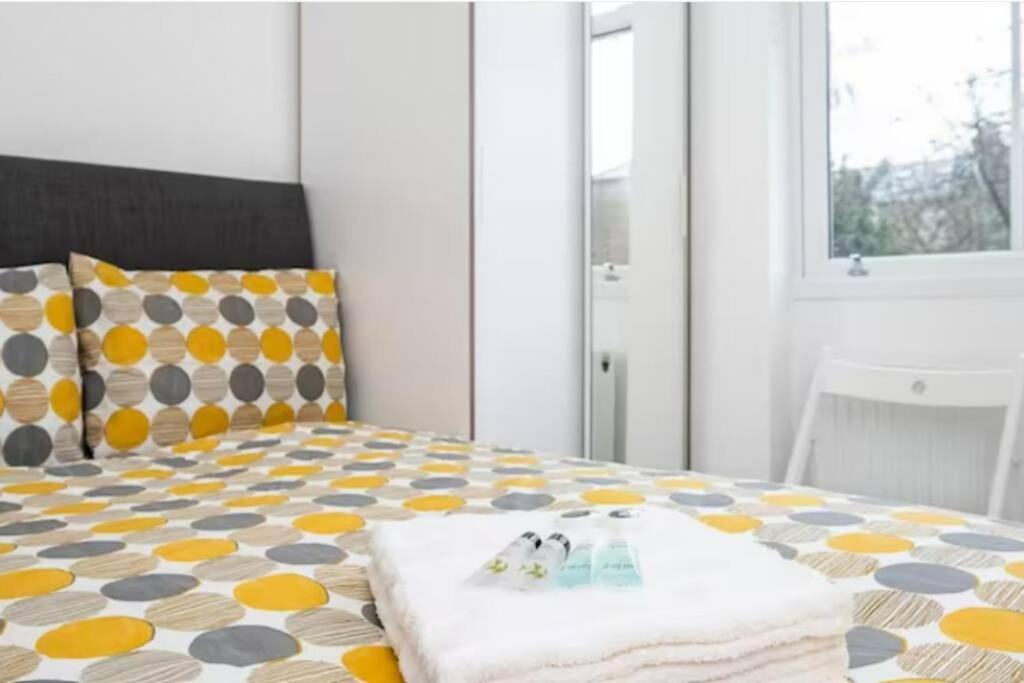 Great Location Service And Stay Double Ensuite Room With Shared Kitchen- 5Mins Walk From Tufnell Park London Exteriör bild